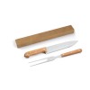 Kit churrasco em caixa presente de papel kraft reciclado com 2 utensílios em aço inox e bambu corporativo