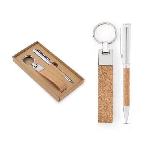 Conjunto composto por uma esferográfica e chaveiro, ambos em metal e cortiça personalizado